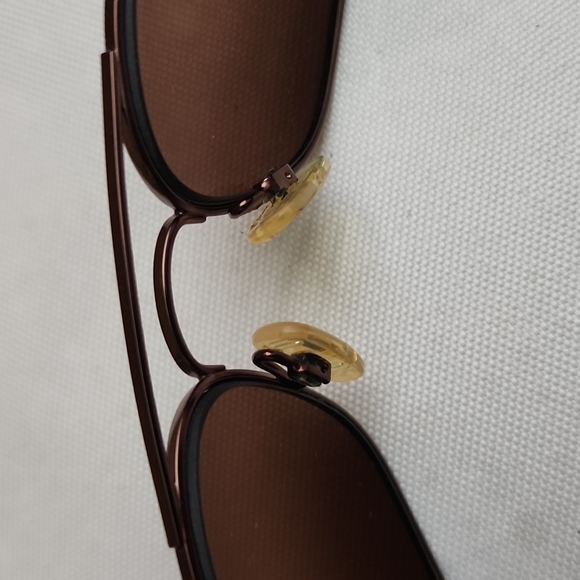 Maui Jim Men's Sunglasses and Case - Picture 12 of 12